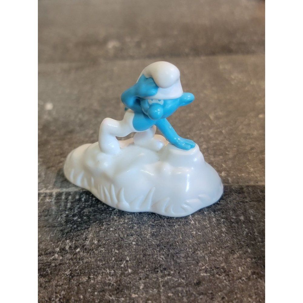 McDonald's peyo 2017 clumsy Smurf toy figure lost village